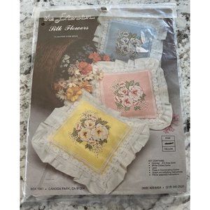 Extension Silk Flowers Pillow Cross-Stitch kit - Blue